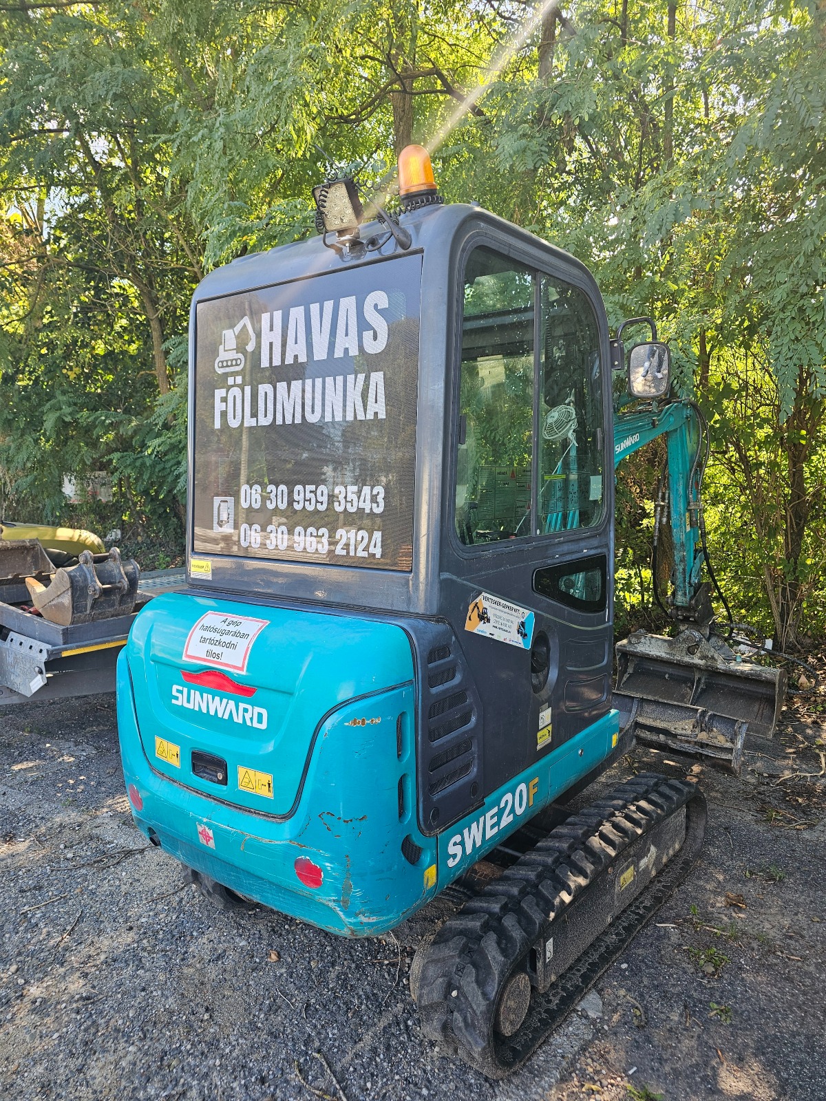 Öntapadó fólia – referencia munka 3